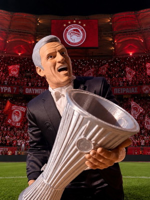 Mendilibar Olympiacos Conference League decorative figure