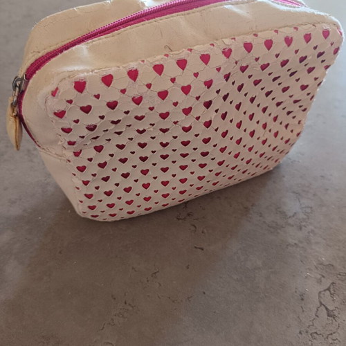 Makeup bags used, set of 3 with Shiseido, Body Shop and Apivita