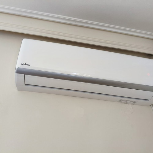 Air Condition Toyotomi Izuru 18000 BTU like new