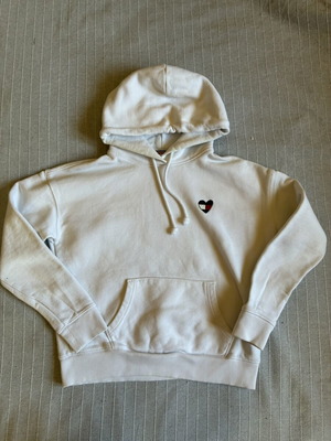 Tommy Jeans Women's White Heart Logo Hoodie Size S, mint condition