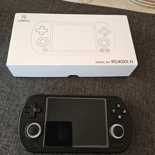 Anbernic RG40XX H handheld console like new, 4GB - 320GB storage