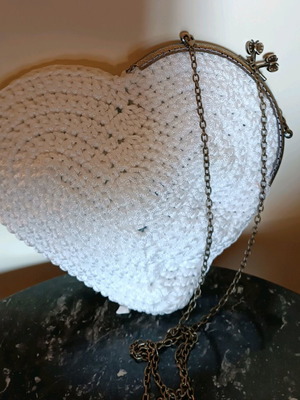 Handmade knitted white heart-shaped bag new