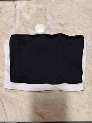 Strapless tops used, pack of 2, black and white, size S
