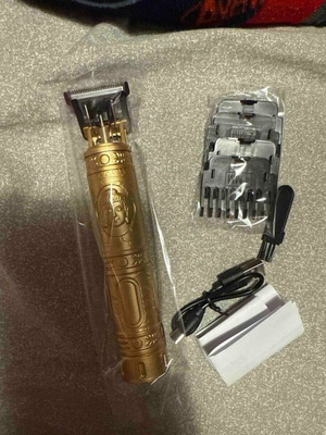Shaving machine new in packaging