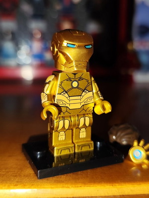 Iron Man MK 21 (Midas) minifigure like new