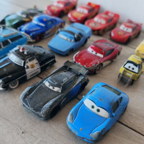 Mattel Disney Pixar Cars 15 toy cars