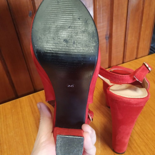 Alta Moda red suede sandals used, size 38