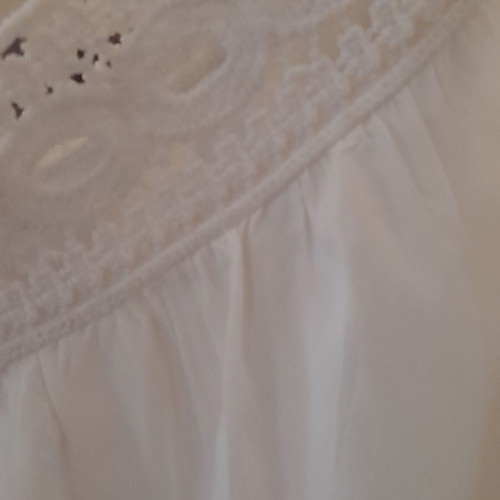 White plus size blouse 5XL like new with lace and balloon sleeve