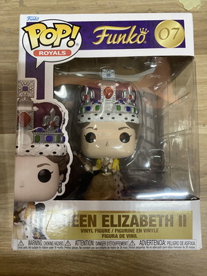 Funko Pop! Royals Queen Elizabeth II #07 vinyl figure