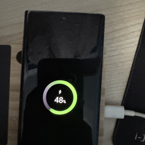 Bamboo 15W Qi Wireless Charger Premium like new, wooden design