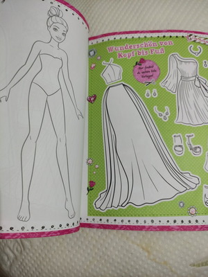 Barbie magazine with patterns in German