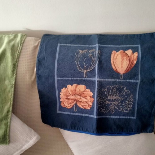 Cushion covers set of three, like new, blue and green shades