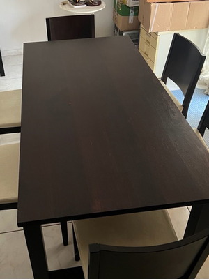 Τραπεζαρία Habitat με 6 καρέκλες μεταχειρισμένη, δερμάτινο κάθισμα, μασίφ ξύλο