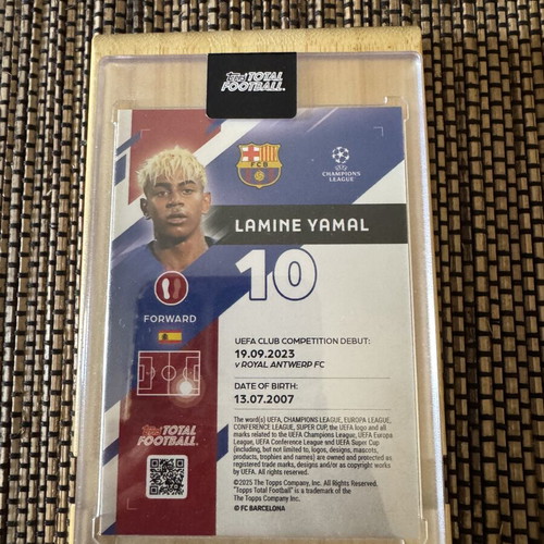 Lamine Yamal 2025-26 Topps Total Football Halloween #689 card new