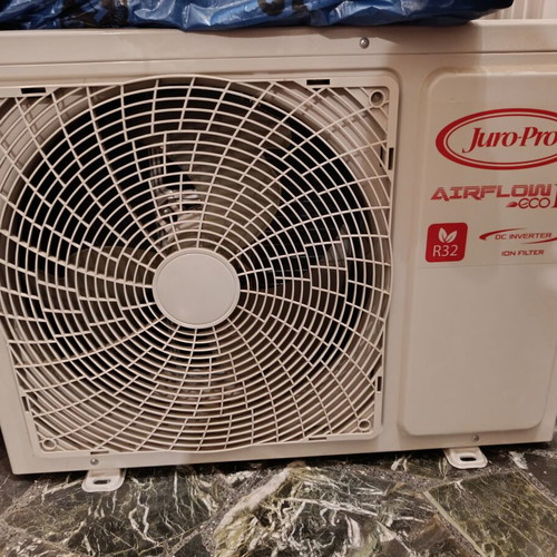 Juro-Pro Airflow II eco 12000 BTU air conditioner like new, full set with remote