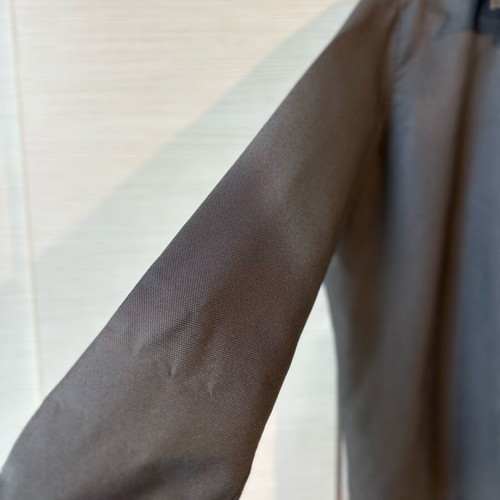 Men's gray dress shirt like new, size L