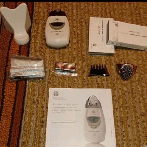 ageLOC Edition Nu Skin Galvanic Spa System II like new
