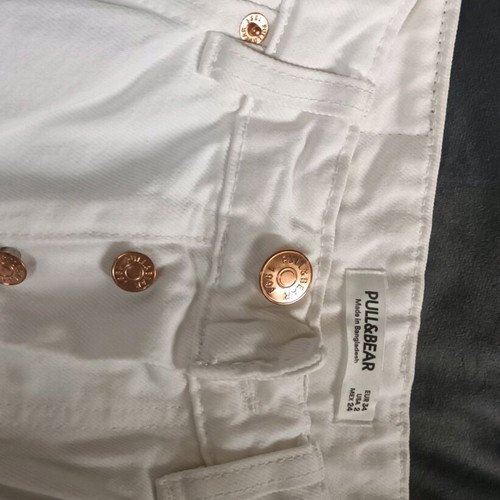 White Pull & Bear jeans like new, straight fit, size XS