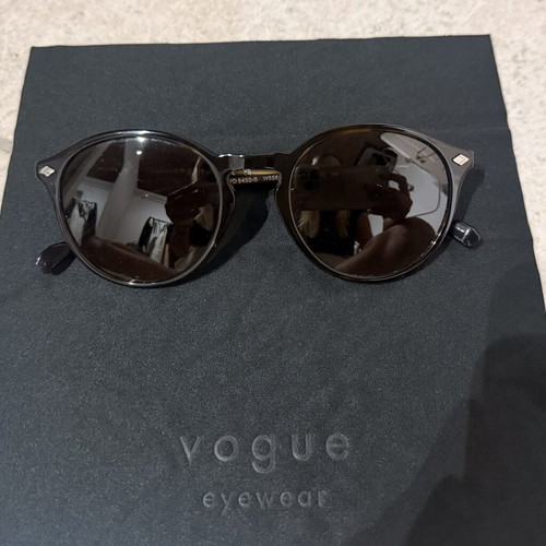 Vogue unisex eyeglasses tortoiseshell like new, brown