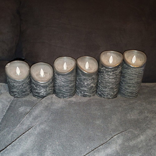 Electronic candles like new, set of 6 with remote control