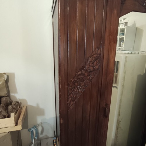 Old carved wardrobe used, 1.80x1.30x0.55 m