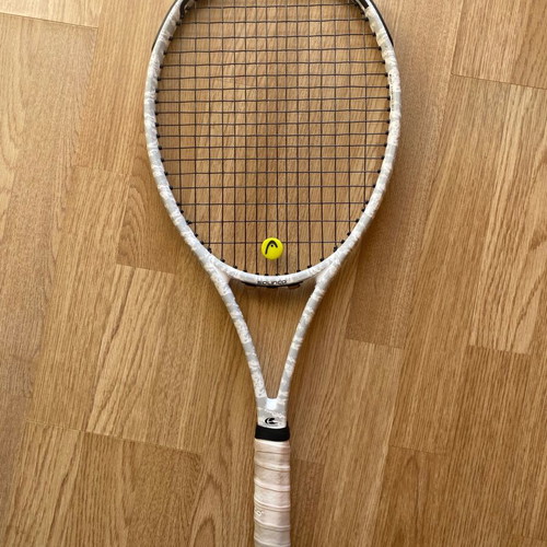 Solinco Whiteout 2025 290gm tennis racket like new