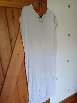 Hercilia beach dress L/XL like new, white