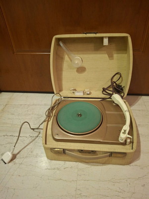 Vintage portable Dual party 295 record player used