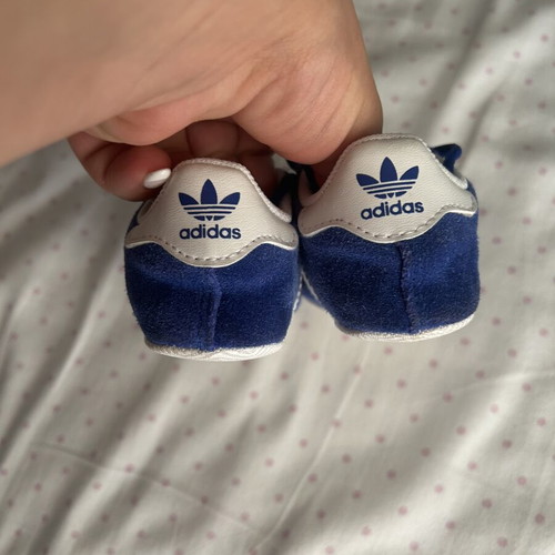 Adidas Gazelle Crib baby shoes size 19 like new, blue