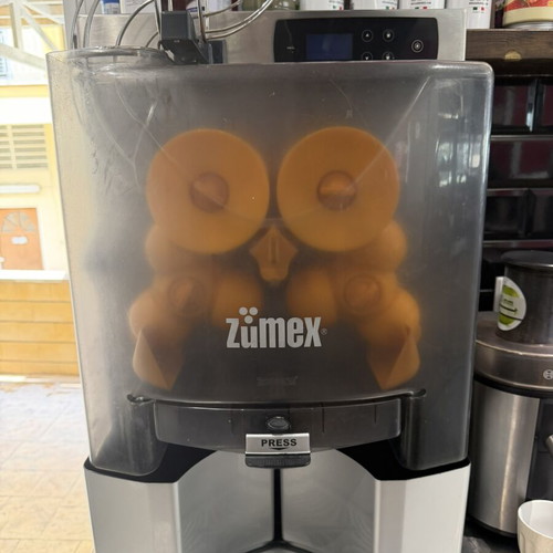 Zumex Professional Fruit Juicer like new