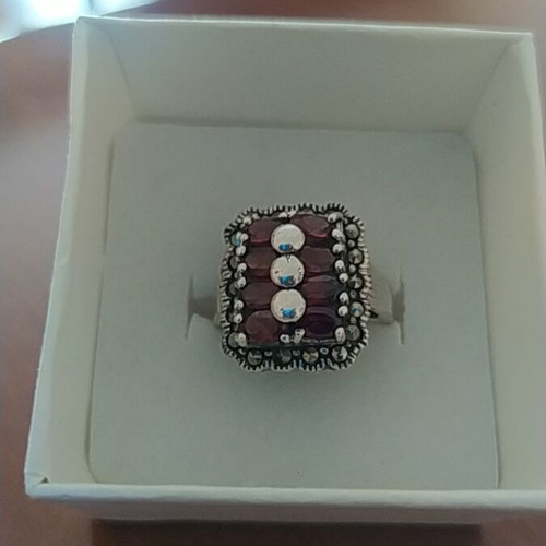 925 Victorian style ring with carving
