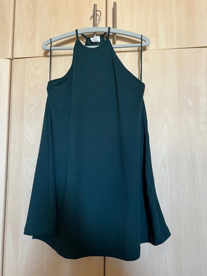 Zara short dress used, green with halter neck
