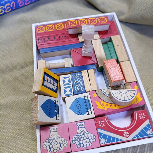 Vintage Wooden Building Blocks Castle set used, 38 pieces