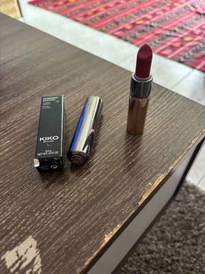 Κραγιόν Kiko κόκκινο like new