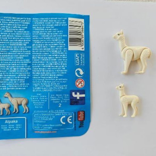 Playmobil 6647 Alpaca with Baby set like new