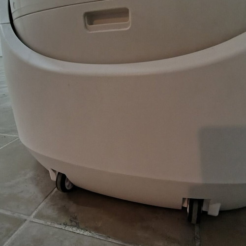 Catlink BayMax Version self-cleaning cat litter box like new