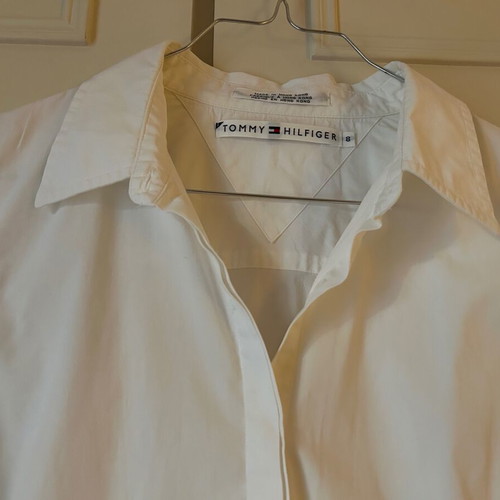 TOMMY HILFIGER, No 8 (S), women's shirt, classic, color white.