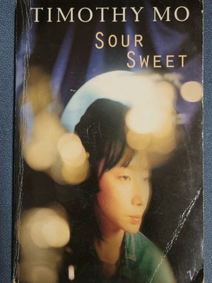 Book Sour Sweet by Timothy Mo used, Vintage 1992 edition