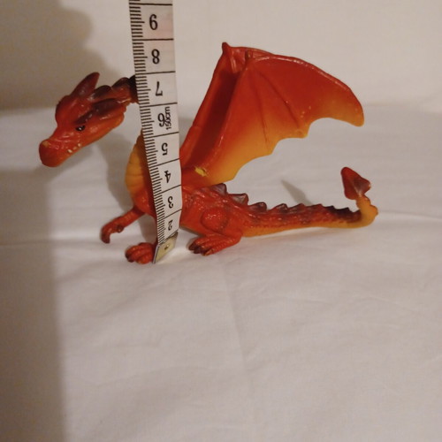 Dragon figure like new