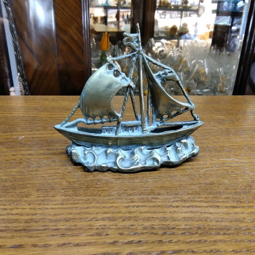 Pirate ship miniature used, metal construction