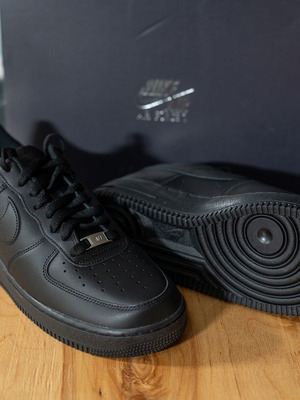 Nike Air Force 1 '07 men's sneakers black size 42.5 new