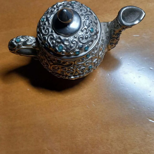 Vintage decorative item like new family heirloom
