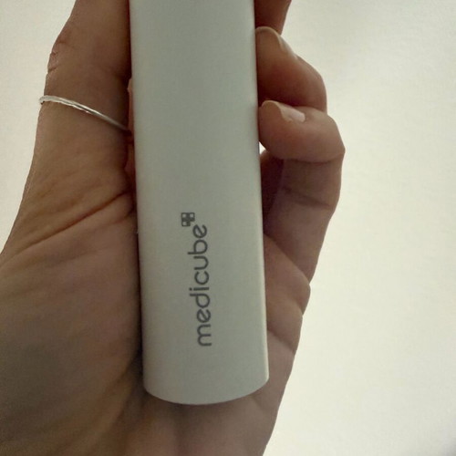 Medicube Age R booster mini like new