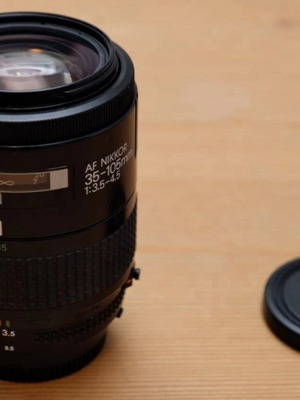 Nikon AF 35–105mm f/3.5–4.5 Nikkor Full Frame Vintage Zoom Lens like new