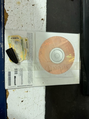 Microsoft Windows XP Professional μεταχειρισμένο, retail άδεια, 32/64 bit