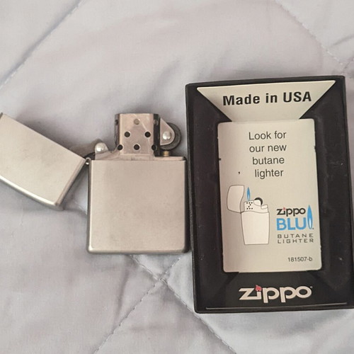 Zippo lighter satin grey silver like new