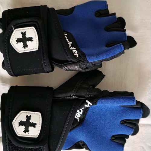 Gym gloves with wrist support new, size small