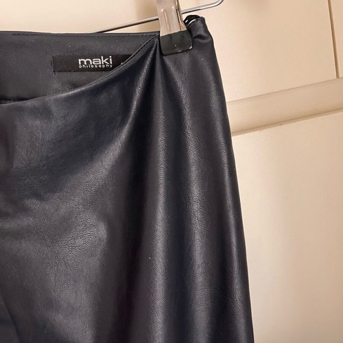 Maki Philosophy blue leather skirt like new