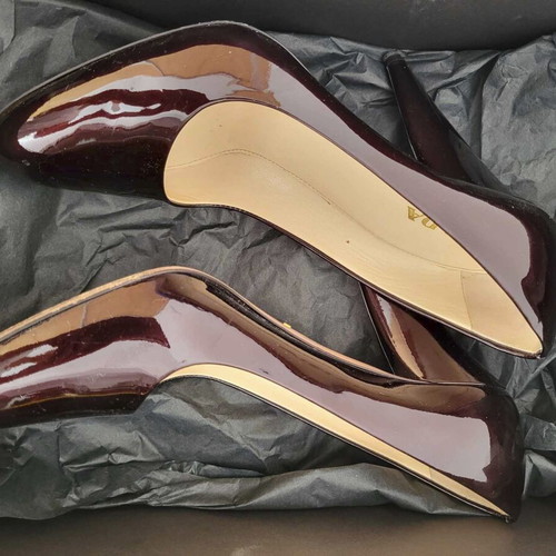Prada Pumps No 37 Burgundy like new