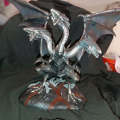 Yu-Gi-Oh figure Blue-Eyes ultimate White Dragon 25 cm like new